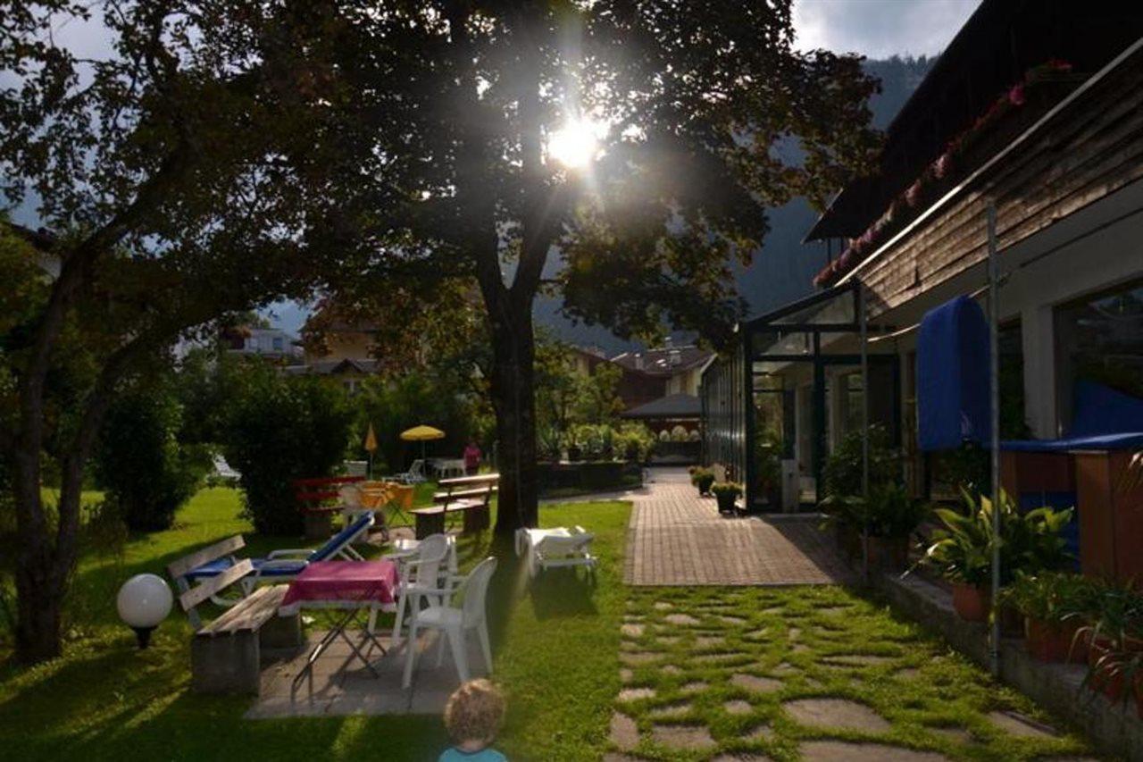 Hotel-Pension Strolz Mayrhofen Exterior foto